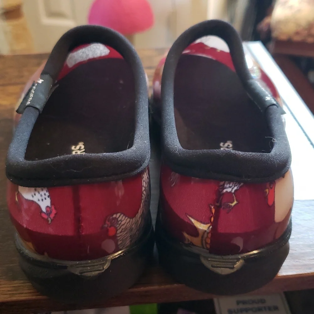 Sloggers Waterproof Rain and Garden Red Barn Chicken Print Clogs - Picture 11 of 12
